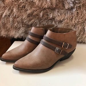 Booties 🍁Perfect for Fall 🍁